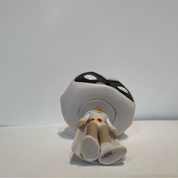 Funko Pop! Teen Titans GO! - Raven (White) #108 - Picture 5 of 6